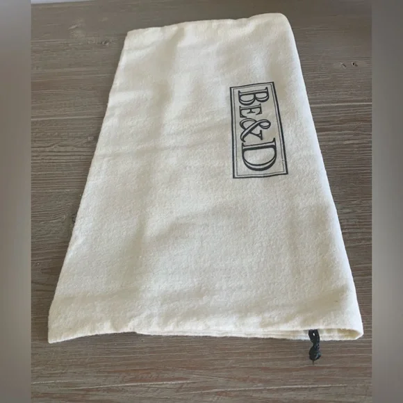 BE & D Brown Distressed Leather Boots - Picture 9 of 9